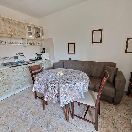 Zoya Apartment Sozopol Bagian luar foto